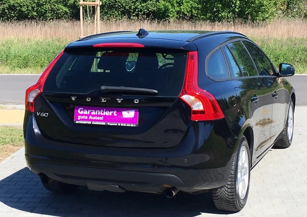 Volvo V60 cena 36800 przebieg: 229000, rok produkcji 2013 z Zwoleń małe 172